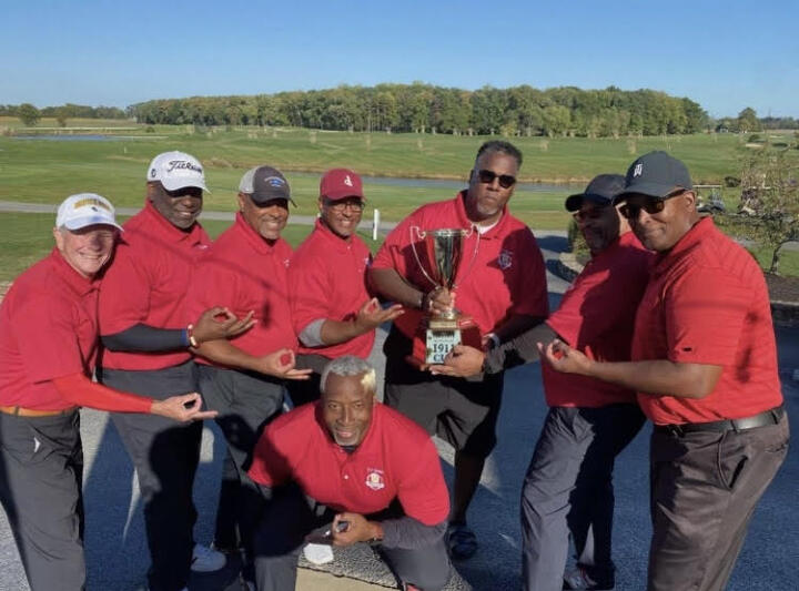 Kappas with the Cup on the course